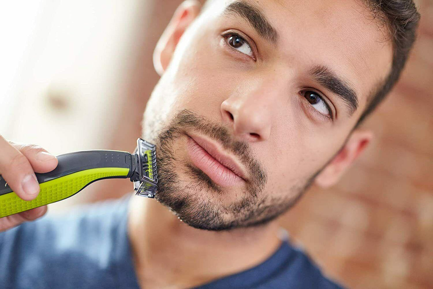 Philips Oneblade QP2520/65 - Trimmer Beard With 3 Combs And Cover Of Travel