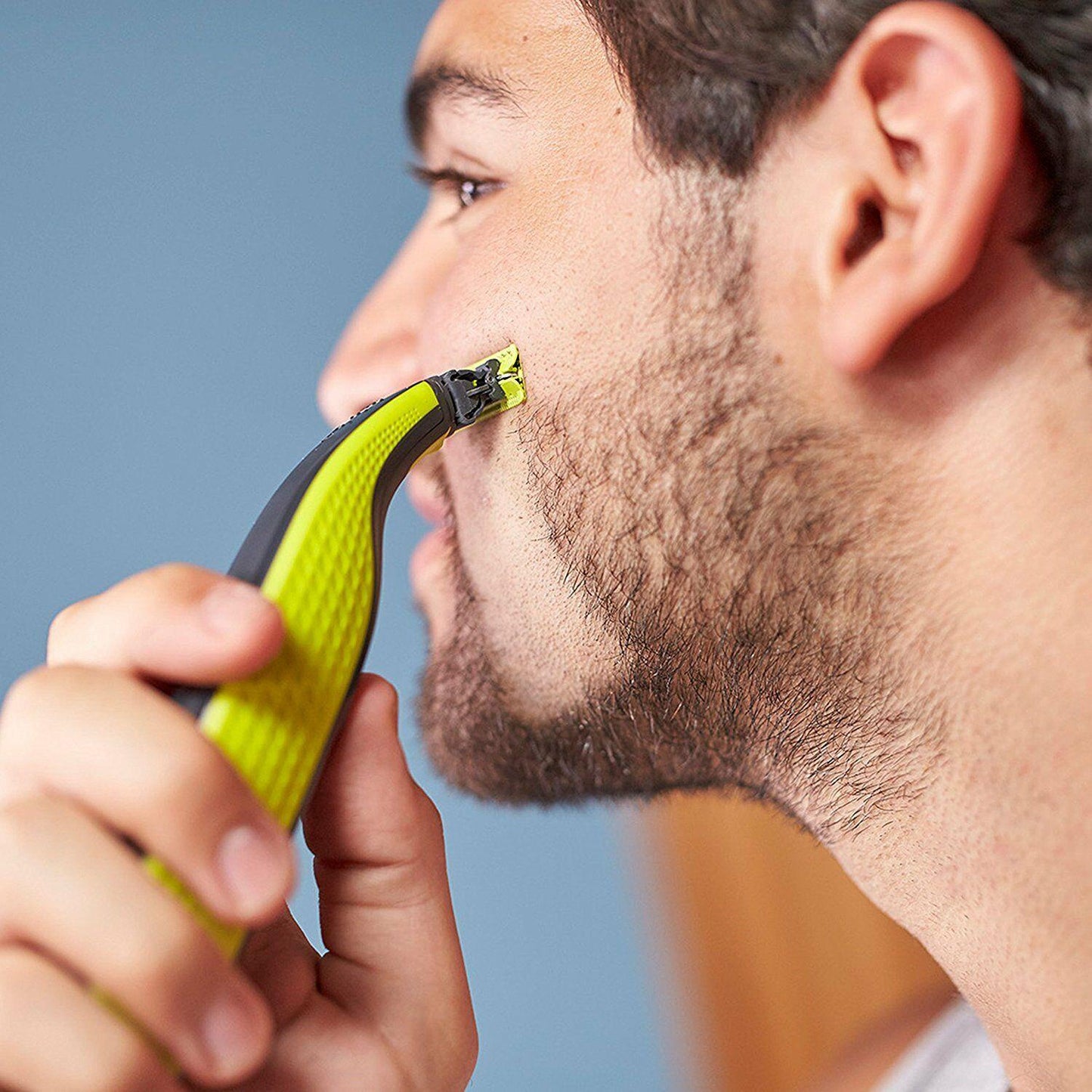 Philips ONEBLADE Qp2520/30 Trimmer Beard Trims Shapes and Shaves