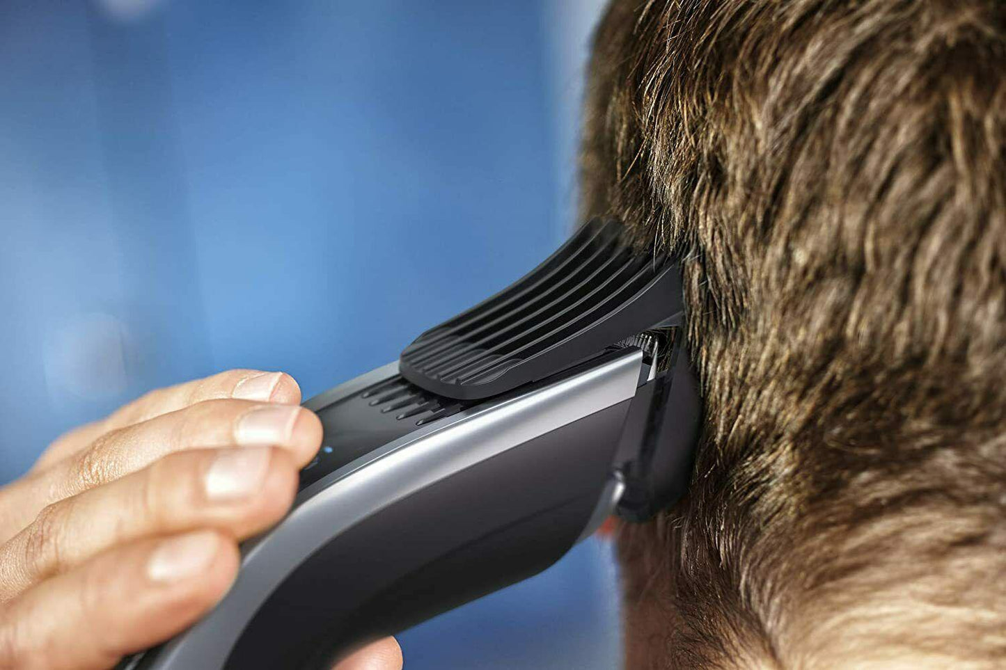 Philips Hc9450/20 Trimmer With Blades of Titanium 3 Combs Motorised