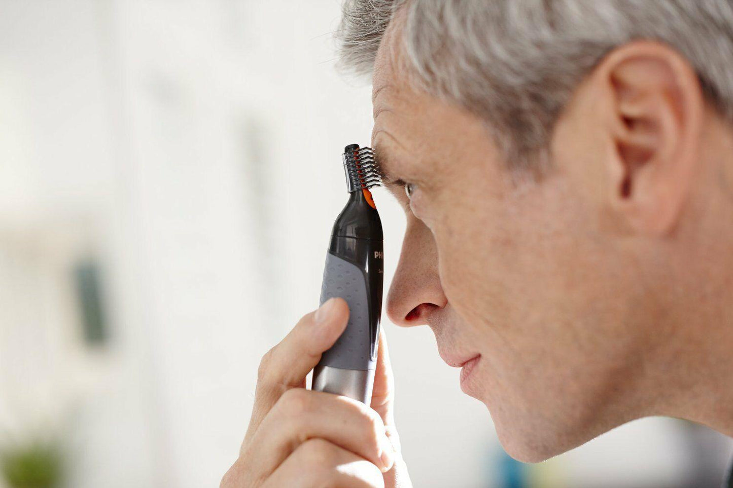 Philips Series 3000 Men's Hair Nose Eyebrow Ear Trimmer Grooming Kit Nt3160