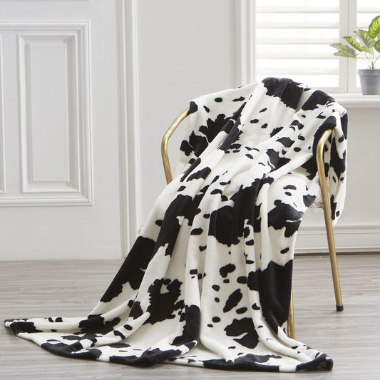 1pc Soft and Warm Cow Print Blanket - Plush Fleece Flannel Throw for All-Season Comfort - Perfect for Daughters, Adults, Students, and Teens